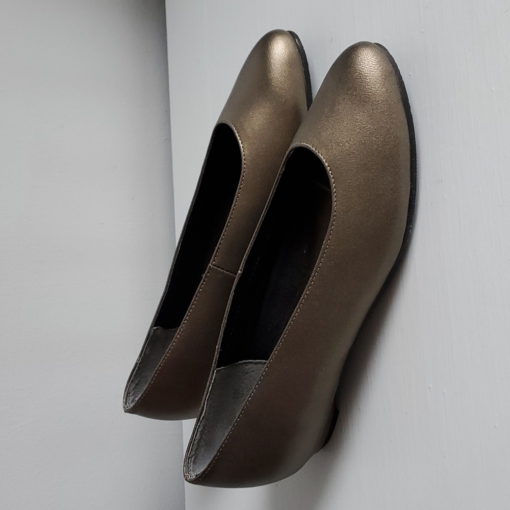 Rose Petals Bronze Flats, 6